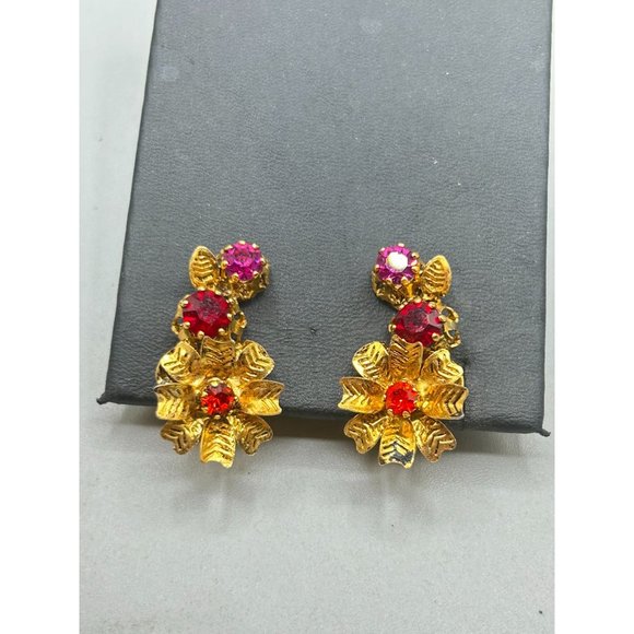 Vintage Signed Austria Clip On Earrings Pink Red Tones Floral Climber Design - Picture 3 of 10